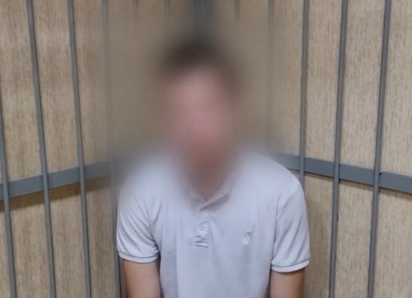 В Курске задержали курьера мошенников, который забрал у пенсионерок 7,2 миллиона рублей