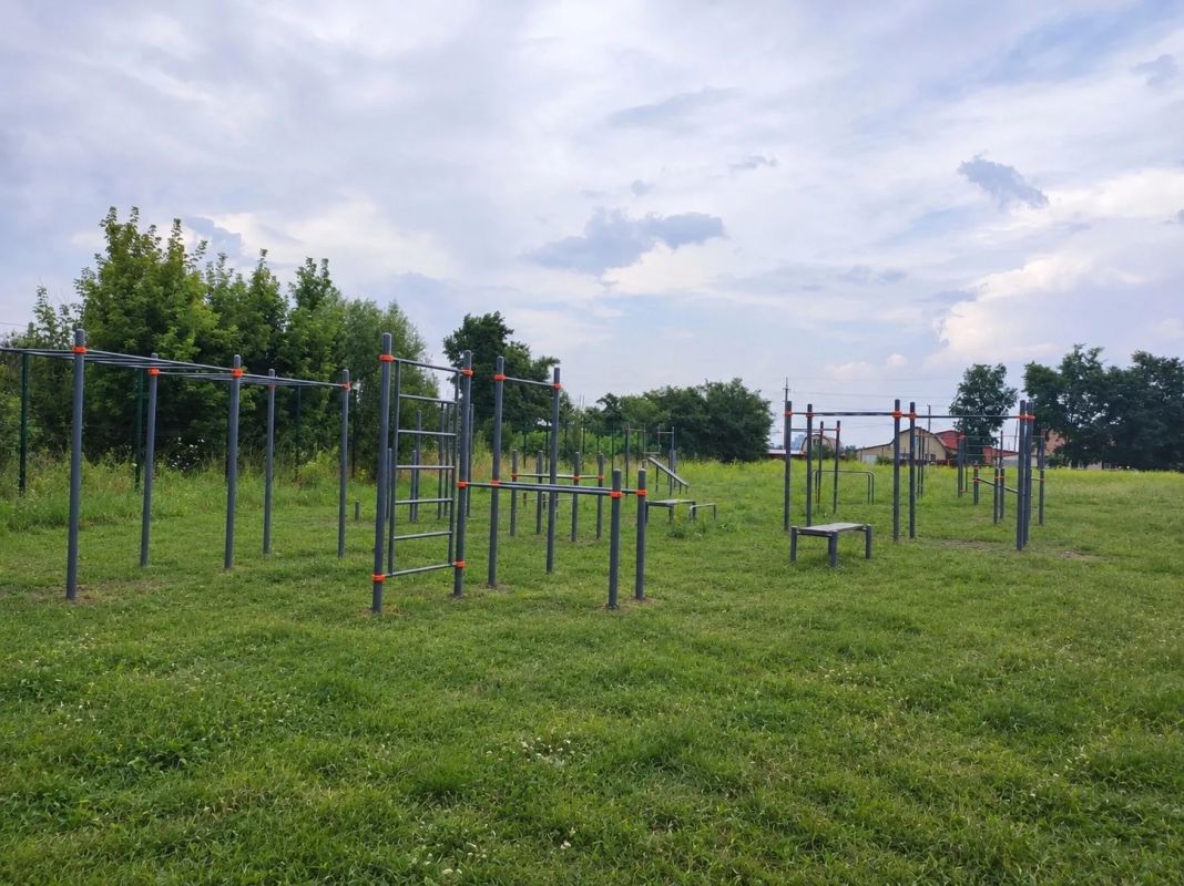 В посёлке Иванино Курской области установили новую спортплощадку