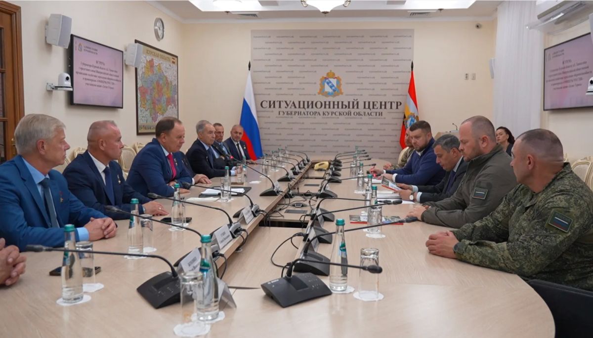 Александр Хинштейн встретился с «Офицерами России»