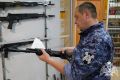 За прошедшую неделю росгвардейцы Курской области проверили 75 владельцев оружия и 10 юридических лиц