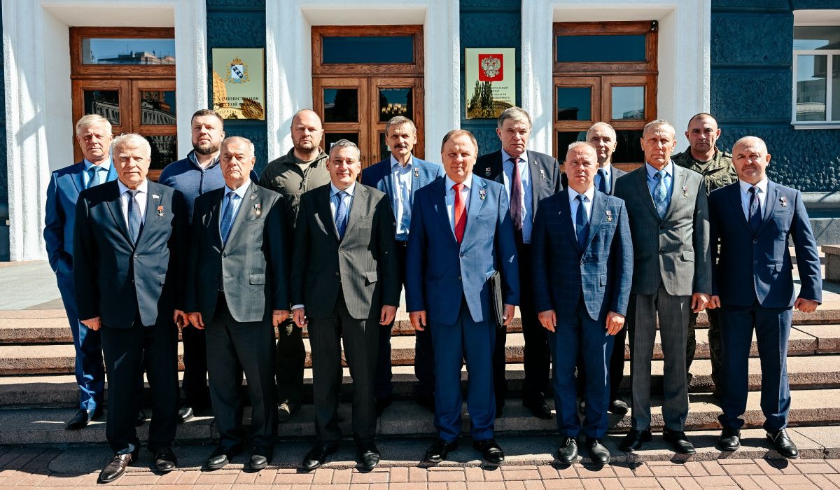 Александр Хинштейн встретился с «Десантом Героев»