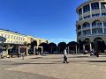 На Театральной площади в Курске установили шесть новых качелей с подсветкой