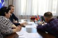 С вопросами жилищного и земельного характера
