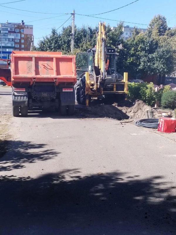 В Курске на территории Краснополянских переулков протягивают новую водопроводную сеть