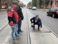 Бетон трамвайных плит на Сумской не выдержал суровой курской действительности и раскрошился во второй раз