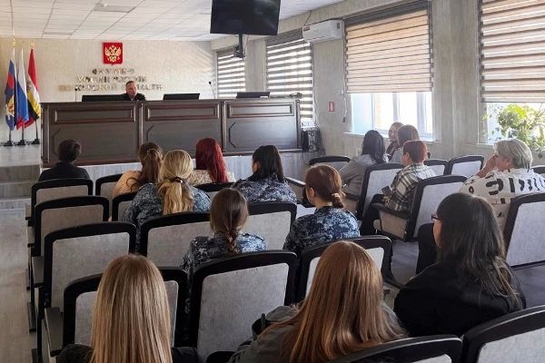 Безопасность за рулём: сотрудникам ИК-9 напомнили о правилах дорожного движения