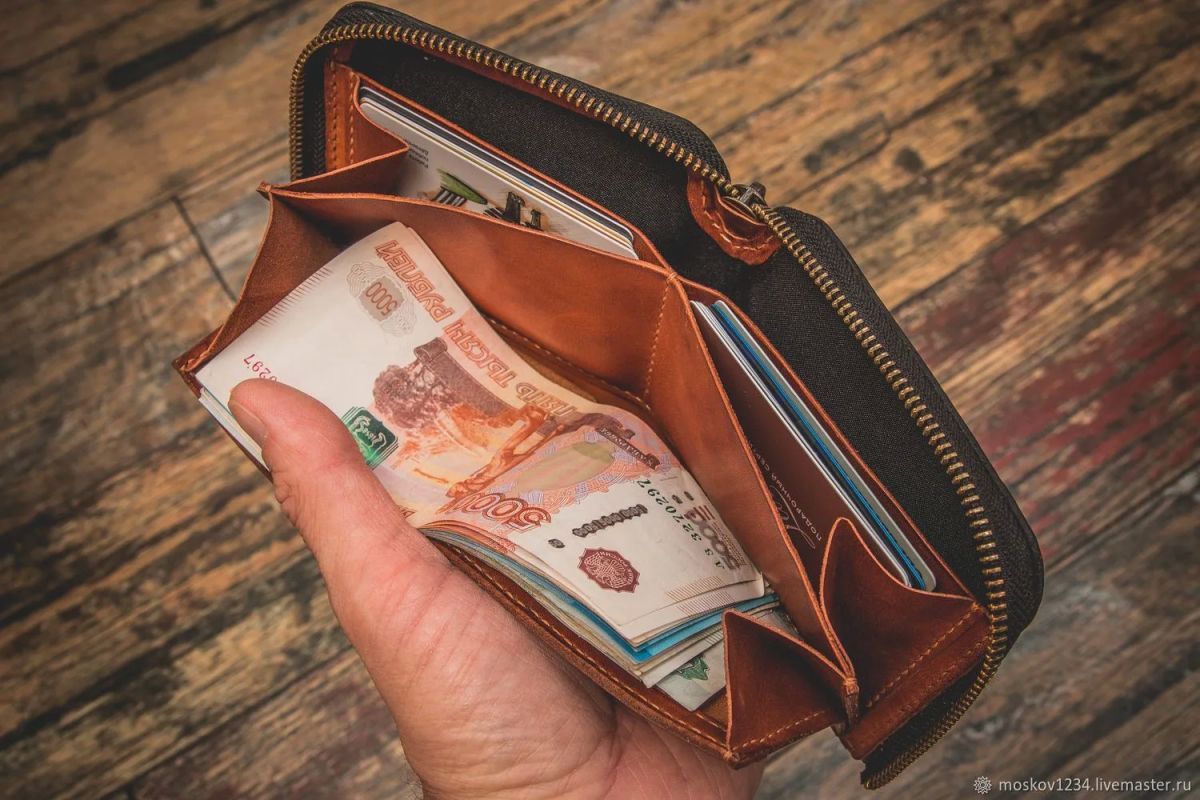 ПОЛИЦЕЙСКИЕ УЛИЧИЛИ ЖИТЕЛЯ КШЕНИ В КРАЖЕ КРУПНОЙ СУММЫ ИЗ НАЙДЕННОГО КОШЕЛЬКА