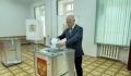 Депутат Госдумы Василий Пискарев проголосовал на выборах в Курске
