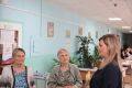 На избирательном участке курянам с нарушениями слуха помогает сурдопереводчик