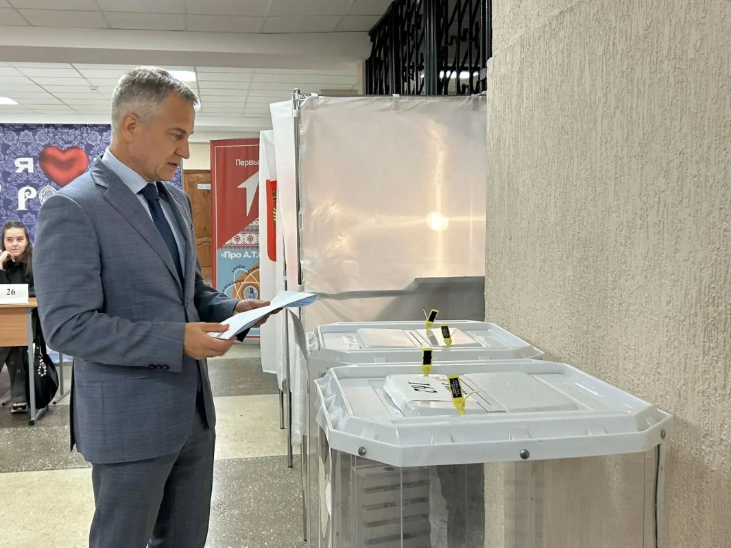 На выборах депутатов в Госдуму и Курскую областную Думу проголосовал первый замгубернатора — председатель регионального Правительства Александр Чепик