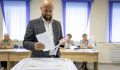 В Курске мэр Евгений Маслов проголосовал на выборах и призвал жителей прийти