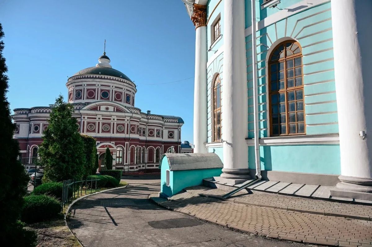 Накануне в Курске работал замминистра культуры России Владимир Осинцев