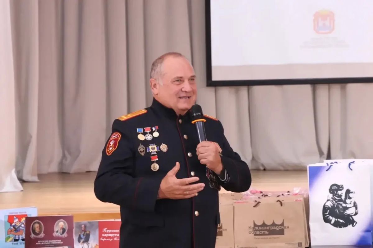 Две группы курских школьников побывали в Калининграде и Волгограде