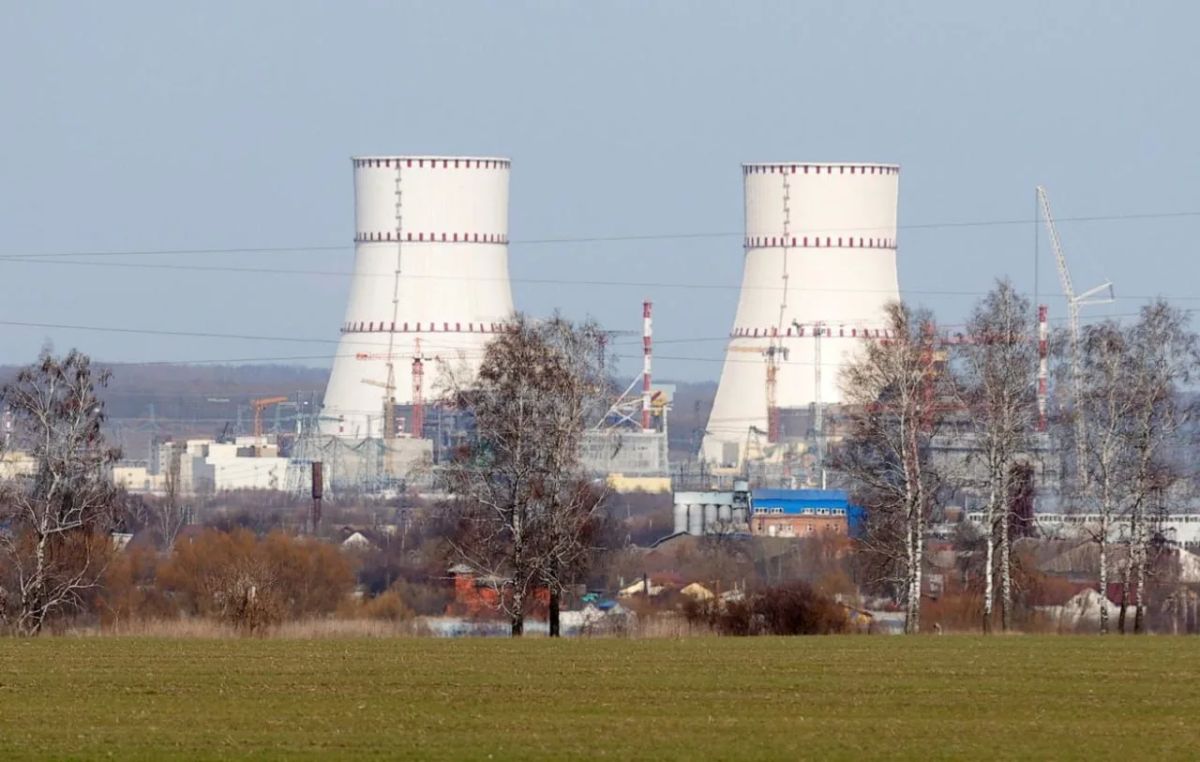 Атака на Курскую АЭС-2: дрон ВСУ сдетонировал на градирне энергоблока