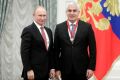 В Южной Осетии победил кандидат Кремля, работавший в России