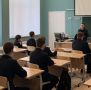 Сотрудник следственного управления провела встречу с учащимися школы