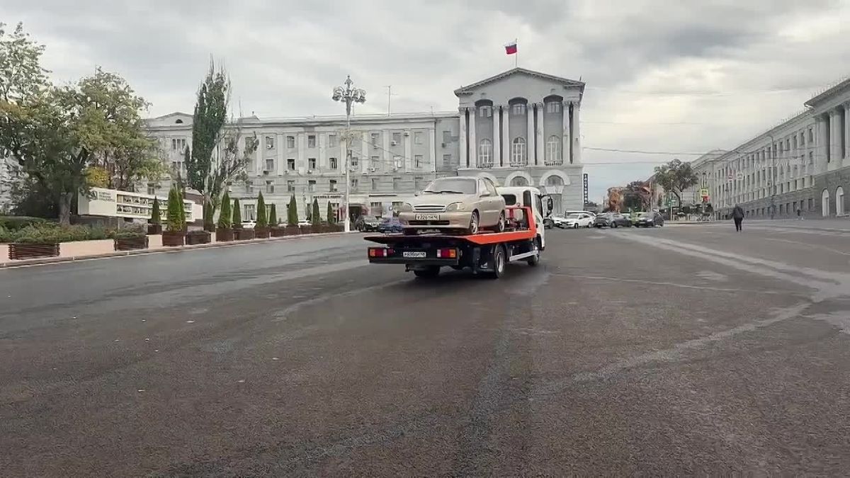 В Курске начали эвакуировать автомобили за неправильную парковку
