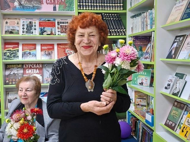 Ежегодно с 1 по 10 октября проходит декада пожилого человека — акция, приуроченная к Международному дню пожилого человека (1 октября)