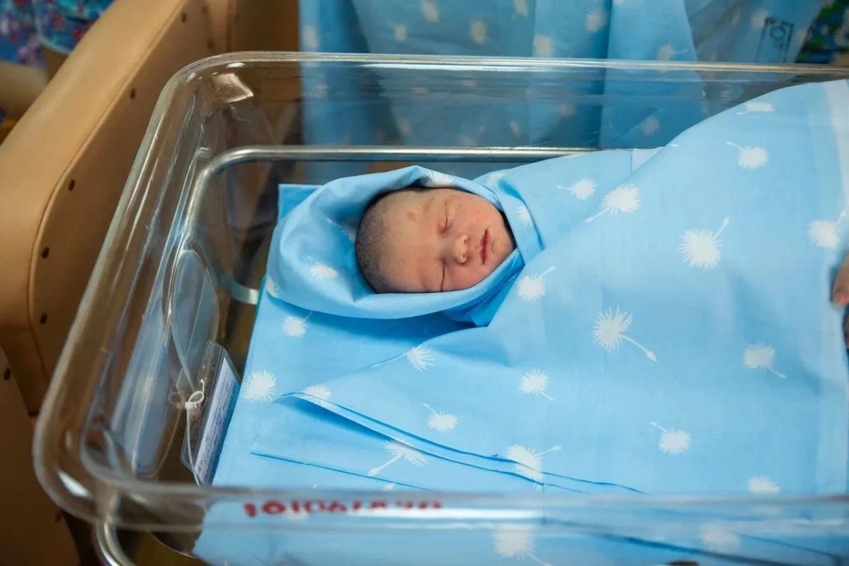 За 4 года в День города Курска родились 26 мальчиков и 20 девочек