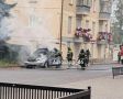 В Курске сгорел автомобиль возле торгового центра