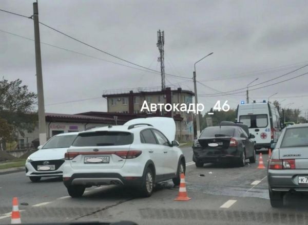 Авария в Курске затруднила движение