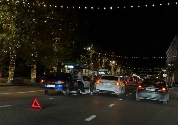 ДТП в центре Курска затруднило движение