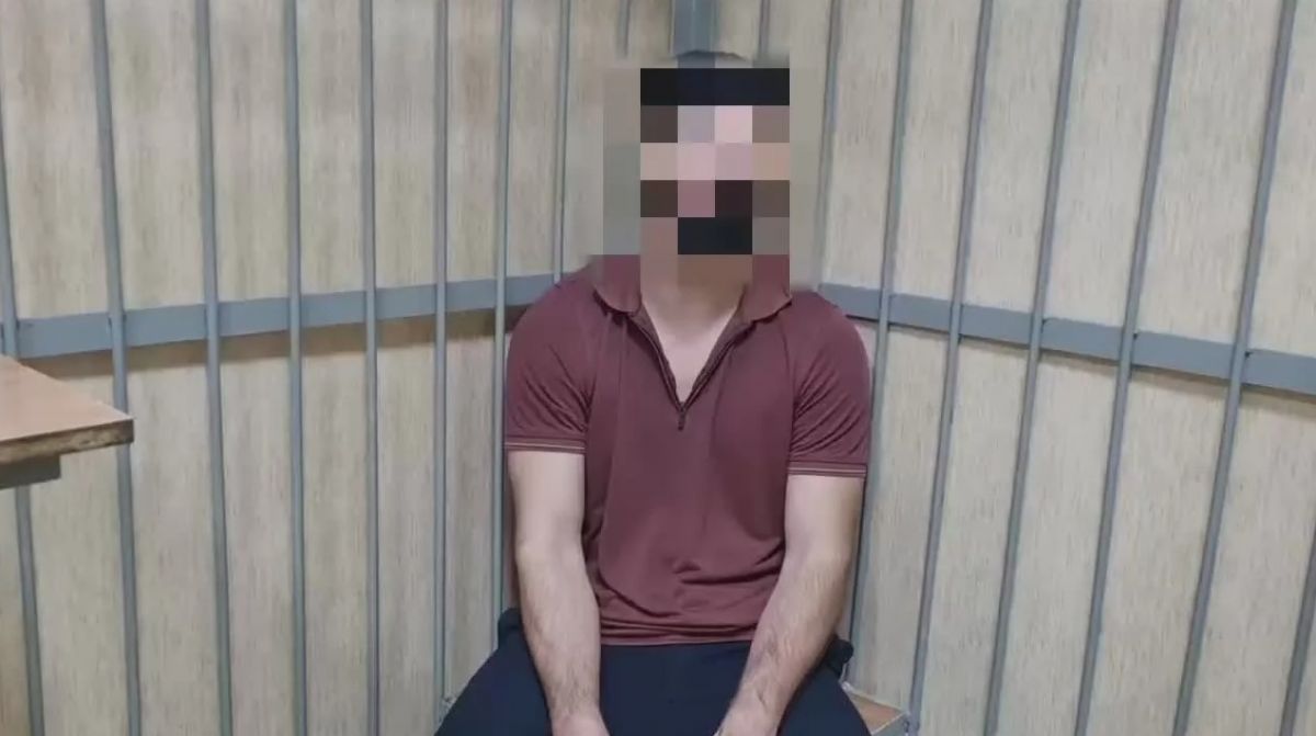 Курские полицейские задержали парня и девушку, забравших 100 тысяч рублей у пенсионерки