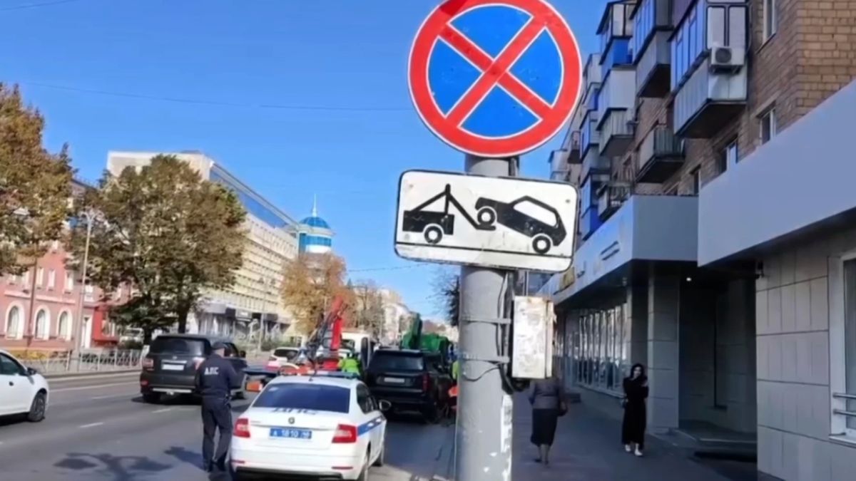 В Курске за несколько дней эвакуировали 70 плохо припаркованных авто