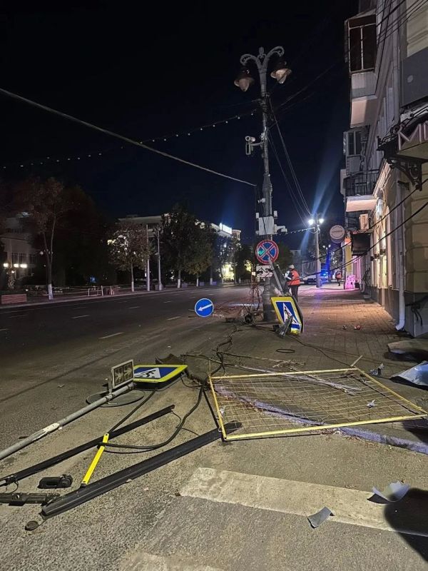 Вчера, 1 октября, в центре Курска было зафиксировано ДТП с участием автобуса "Волгабас"