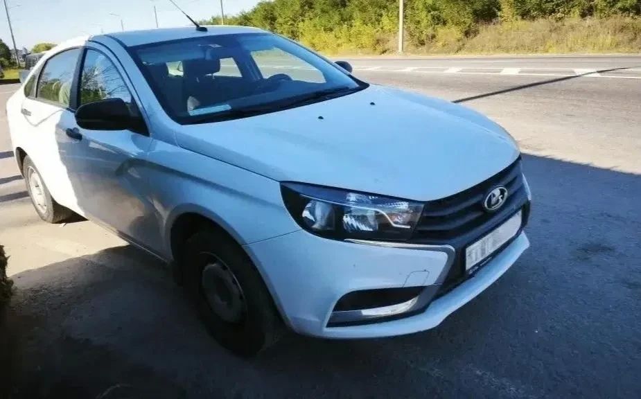 В Курске правоохранители заставили водителя оплатить 55 штрафов под угрозой эвакуации авто