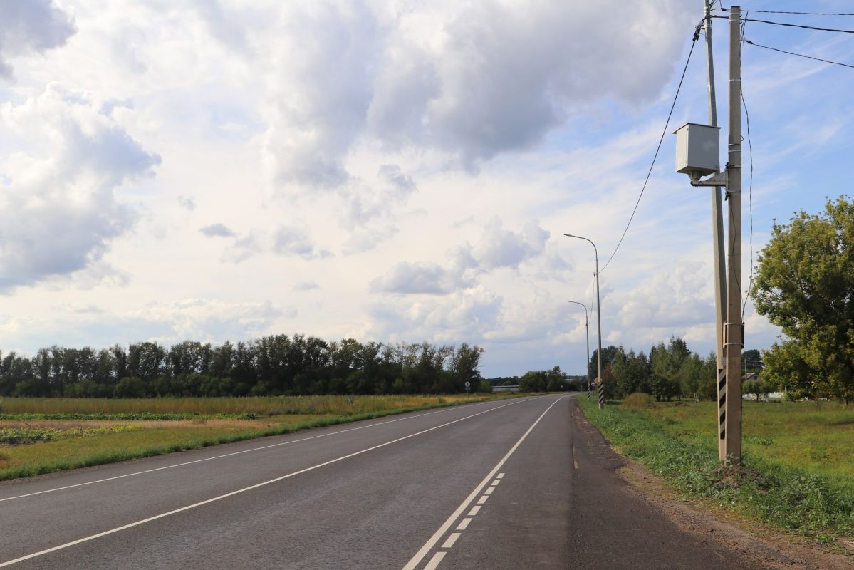 В Железногорском районе завершили основные работы на двух участках автодороги ТроснаКалиновка — Михайловка — Линец общей протяженностью 14,8 км. Работы провели в рамках нацпроекта «Инфраструктура для жизни»