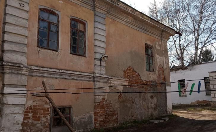 В Курской области потратили около 200 млн рублей на переселение из аварийного жилья
