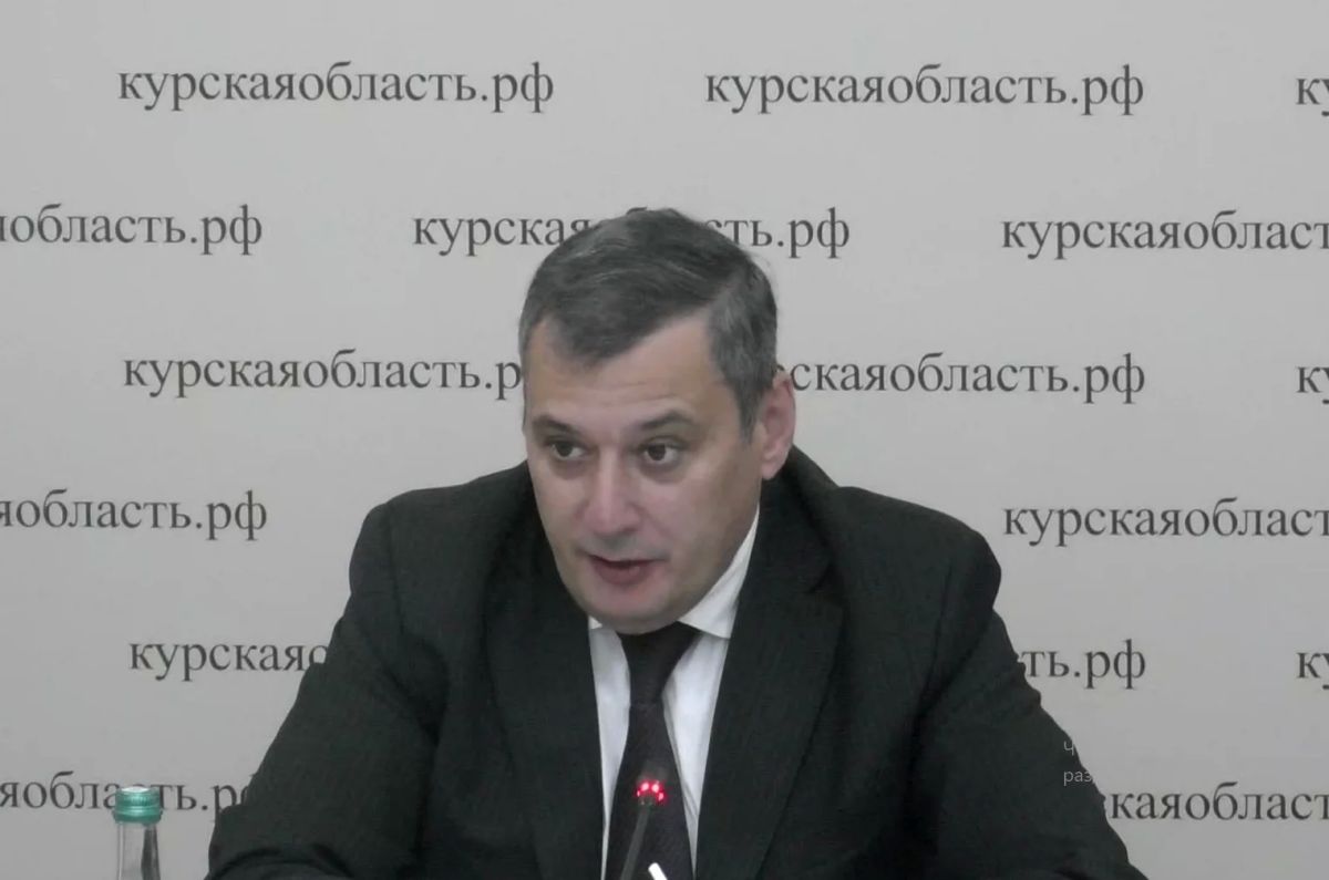 Александр Хинштейн вернулся с реабилитации и провёл заседание правительства