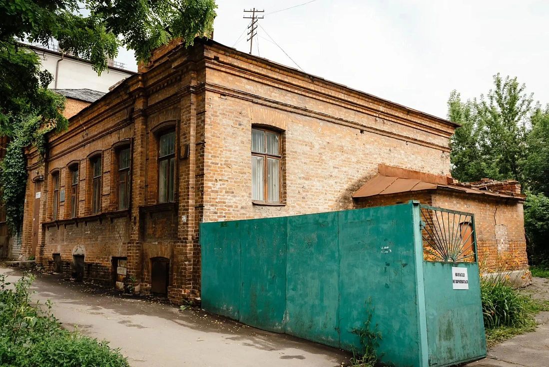 В Курске 2 памятника архитектуры продали частным инвесторам