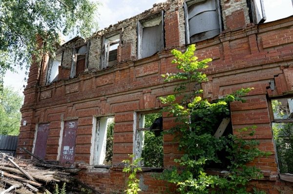 В Курске восстановят два старинных особняка