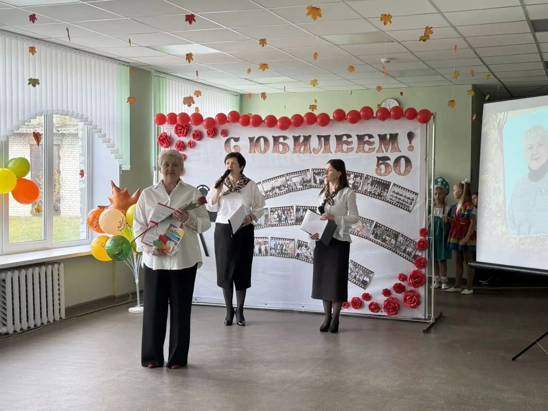 Полвека успеха: Первоавгустовская школа отметила 50-летний юбилей