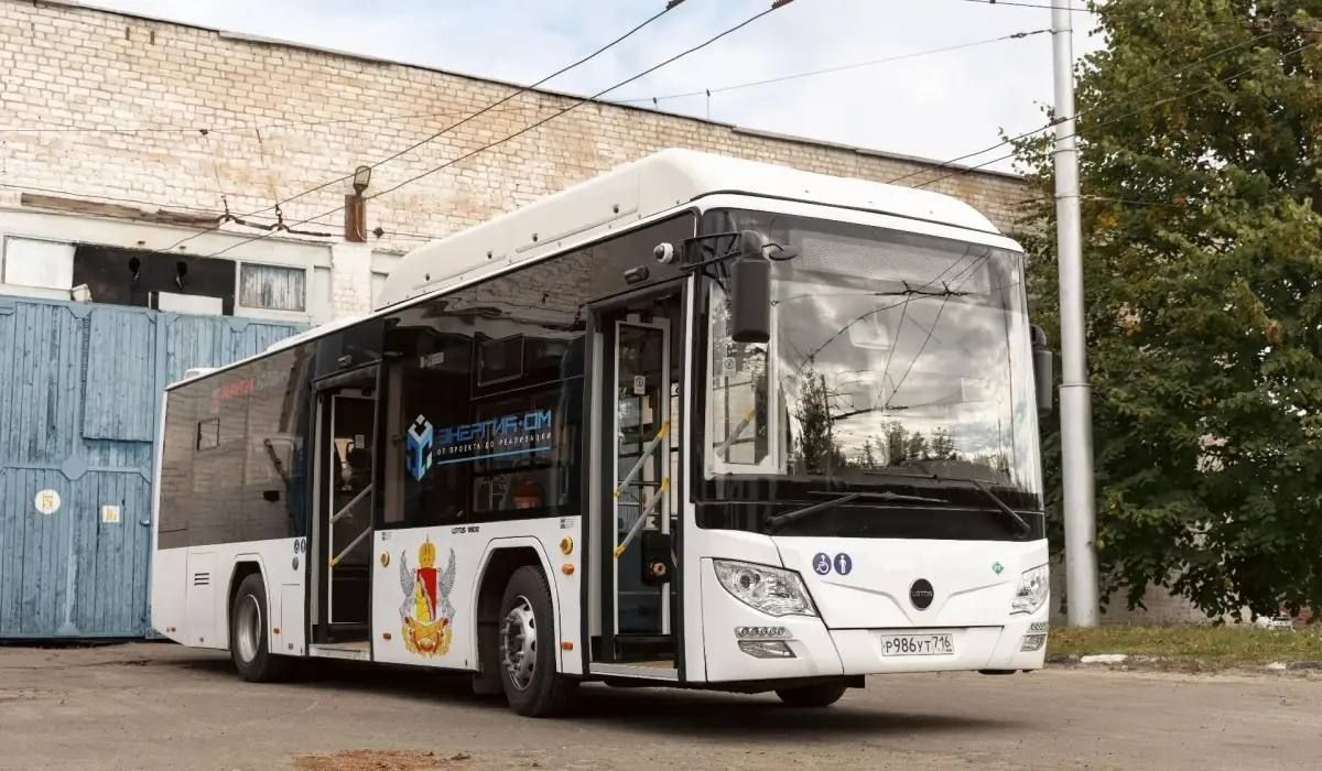На линию в Курске вышел новый тестовой автобус «Лотос»
