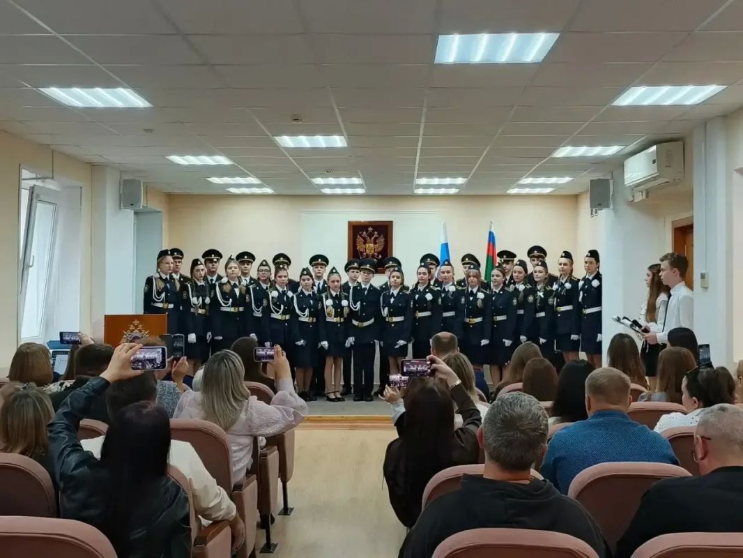 В Курске в школе № 42 открыли первый кадетский класс Следственного комитета