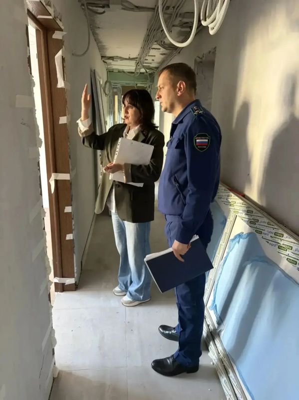 Прокуратура Курского района контролирует ход капитального ремонта учреждения социального обслуживания