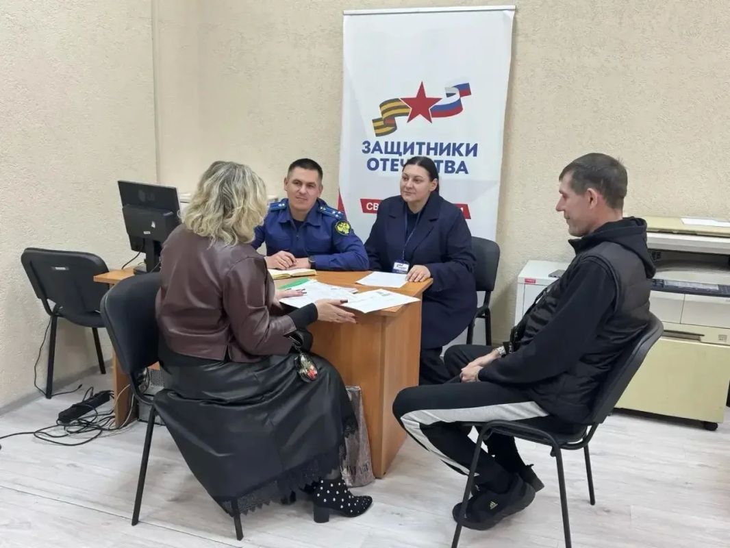 Железногорский межрайонный прокурор провел личный прием участников СВО и членов их семей