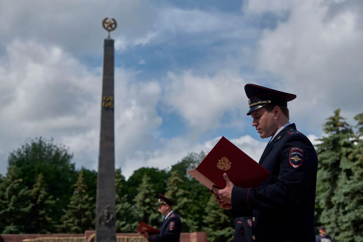 Отдельный батальон патрульно-постовой службы полиции УМВД России по г. Курску осуществляет отбор граждан на должности: полицейский и полицейский (водитель), полицейский (кинолог), полицейский (кавалерист)