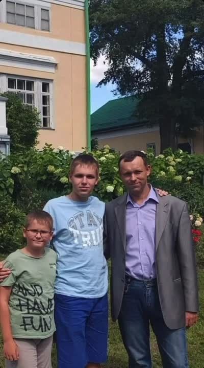 С Днём отца! Дети сотрудников УФК по Курской области поздравили своих пап трогательным видео