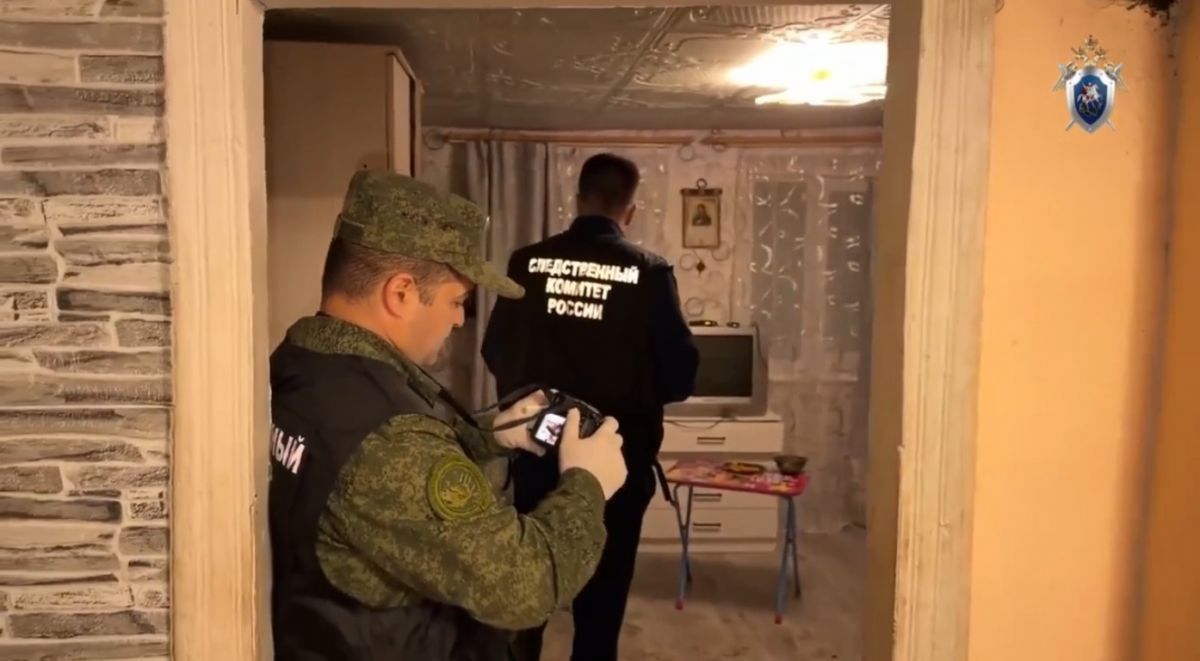 Курянин пытался зарезать свою сожительницу и ее 6-летнюю дочь