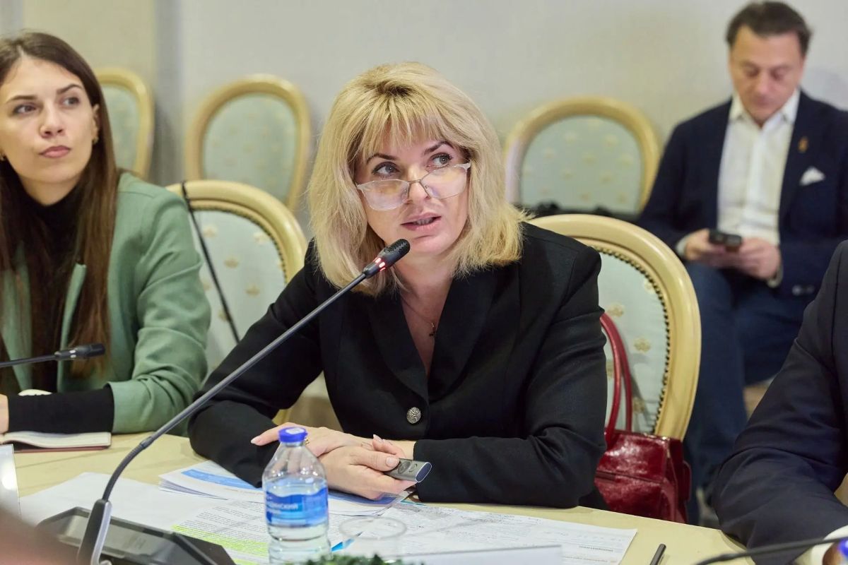 13 октября в Общественной палате РФ прошел круглый стол «Расселение аварийных многоквартирных домов – объектов культурного наследия (МКД – ОКН): региональные практики и предложения по совершенствованию федерального...
