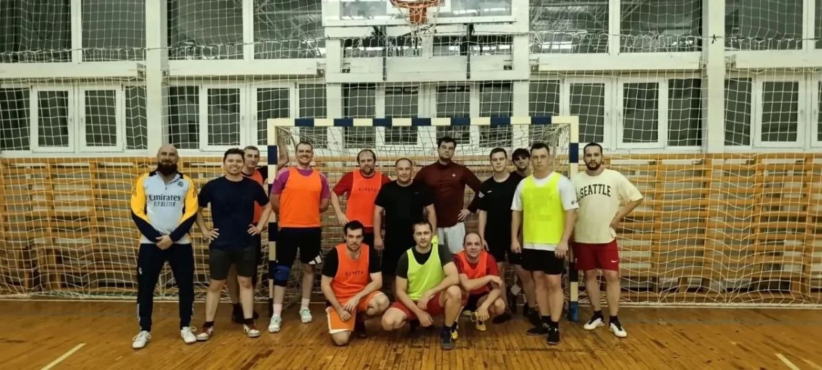 Власть — за спорт: благодаря поддержке руководства организованы футбольные тренировки