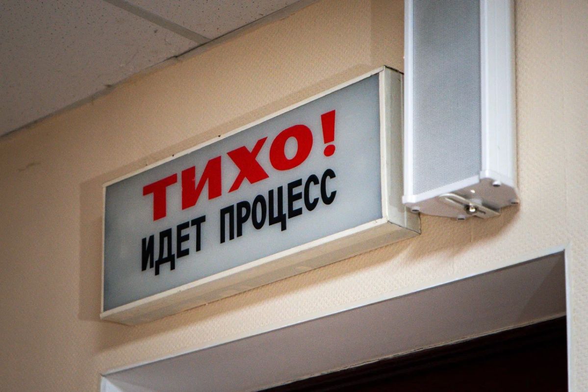 В Курске восемь человек избивали и вымогали у подростка 41,5 тысячи рублей