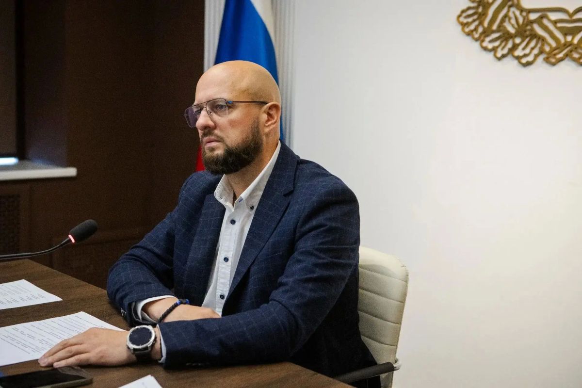 "Каждый из нас хочет тепла" и "не волнуйтесь": Маслов ответил на жалобы курян на отопление
