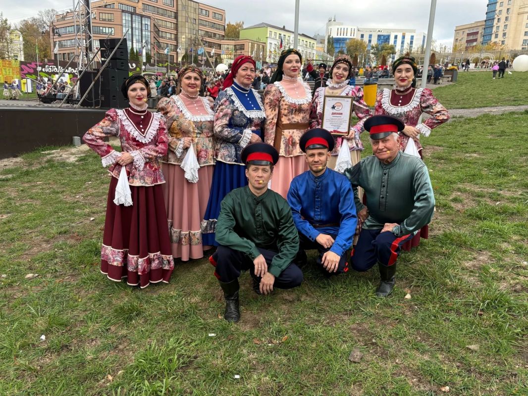 В Курске состоялся яркий праздник народного творчества — открытый городской фестиваль казачьей культуры «Казацкая слобода», на котором собрались лучшие фольклорные коллективы, чтобы продемонстрировать богатство и...
