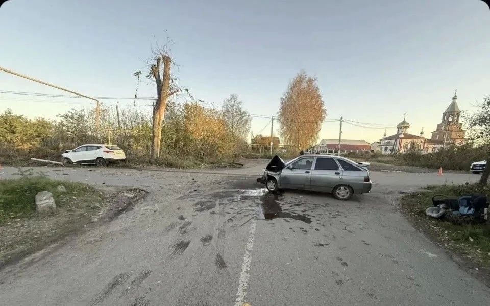 В Курске ребенок пострадал в ДТП с участием двух автомобилей