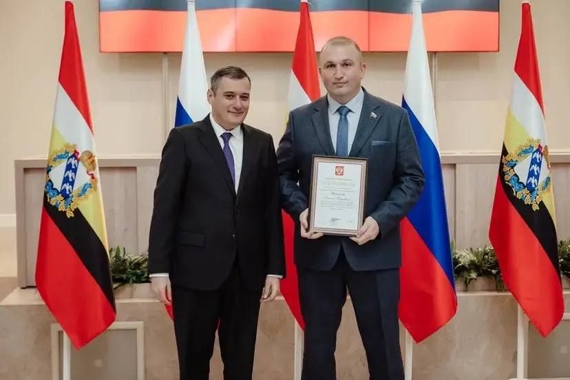 Алексей Томанов: Поздравляю Александра Евсеевича Хинштейна с Днём рождения!